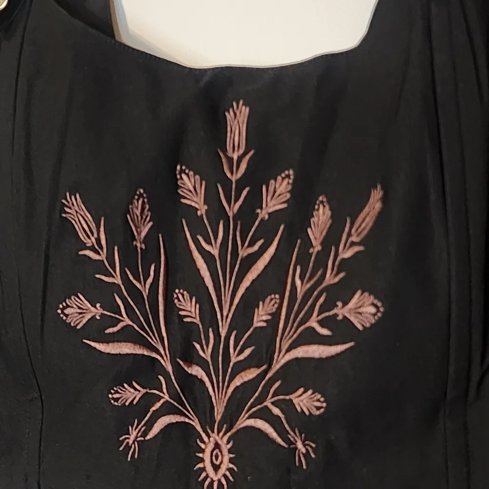 Cybele Embroidered Crop Corset Top Black Floral Embroidered Women's Top - Picture 7 of 9